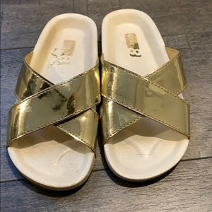 Crazy 8 gold slides
